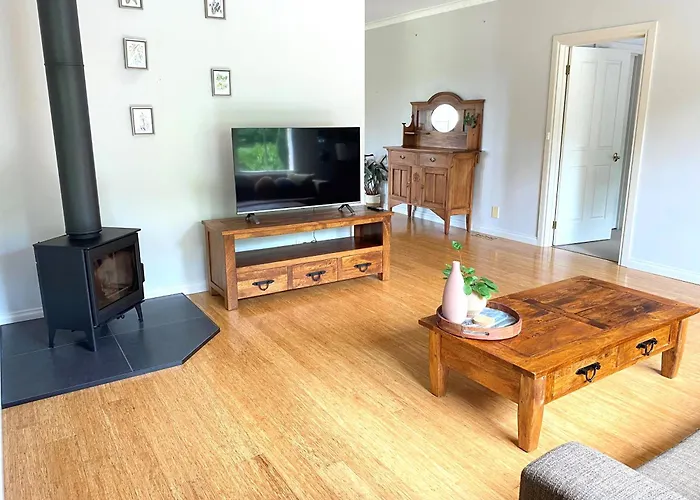 Farmhouse In The Heart Of Wine Country, 10 Minutes To Beach